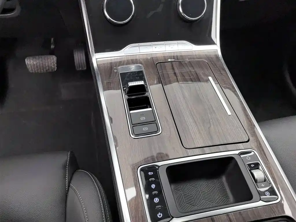 Xingtu Lanyue 2021 400T four-wheel drive Xingyao Pro version 7 seats купить на сайте DeffCars