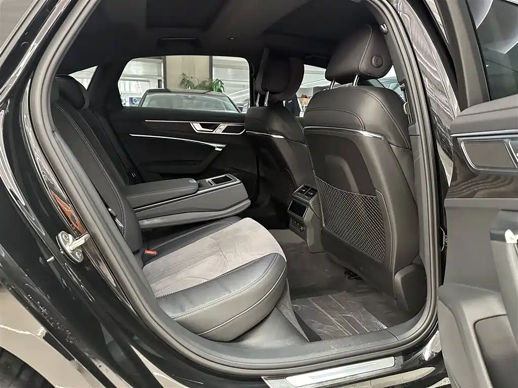 Audi A6L 2024 45 TFSI quattro premium dynamic model купить на сайте DeffCars