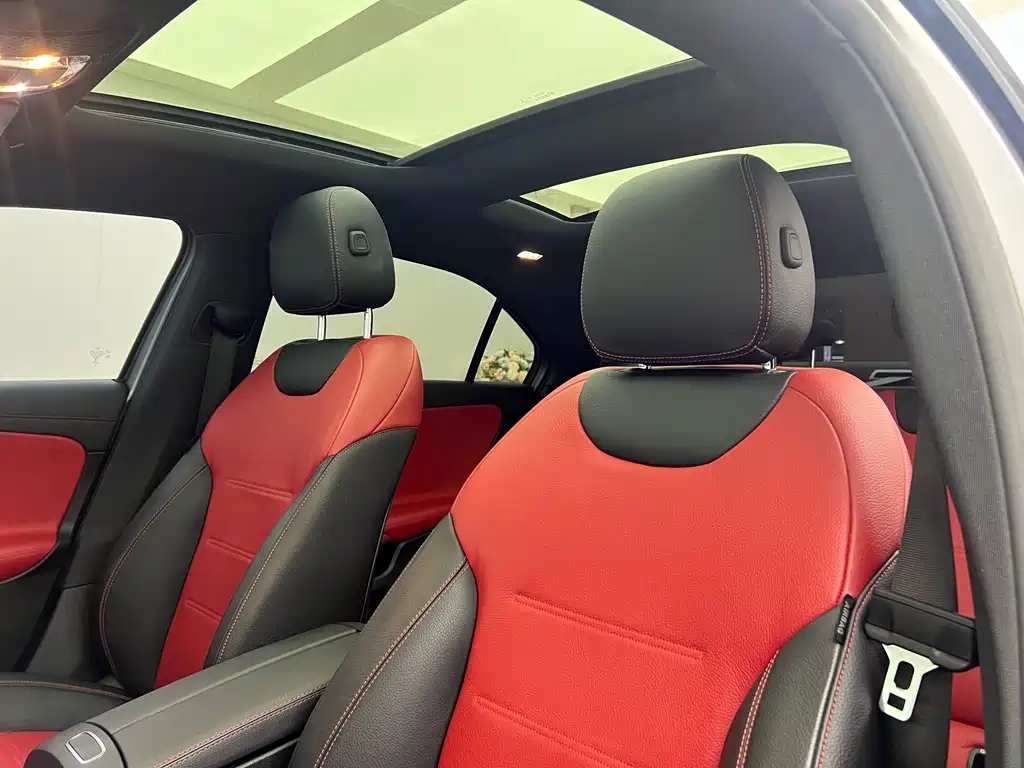 Mercedes-Benz A-Class AMG 2022 AMG A 35 L 4MATIC купить на сайте DeffCars