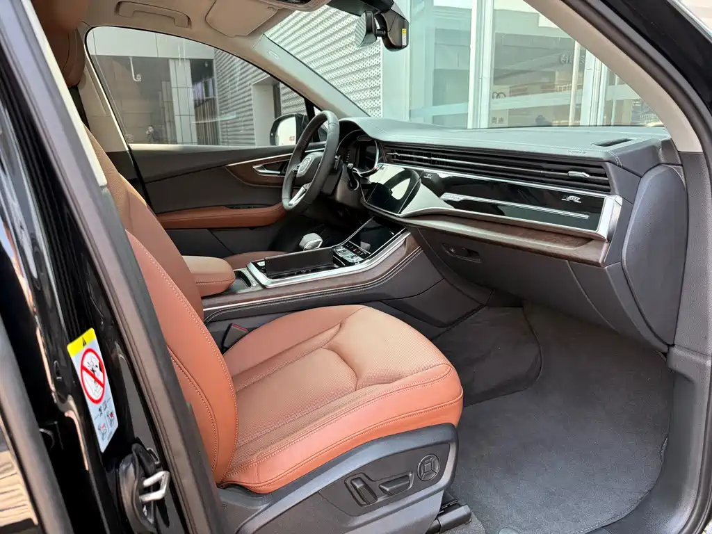 Audi Q7 2025 45 TFSI quattro S line Black Warrior купить на сайте DeffCars