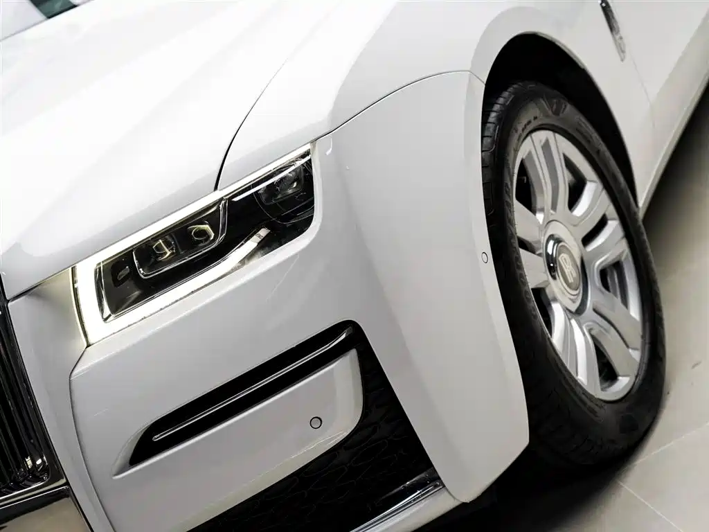 Ghost 2021 6.7T long wheelbase version купить на сайте DeffCars