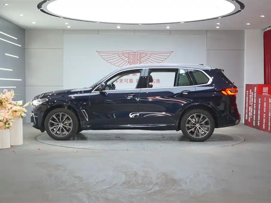 BMW X5 2022 xDrive 30Li Exclusive M Sports Package купить на сайте DeffCars