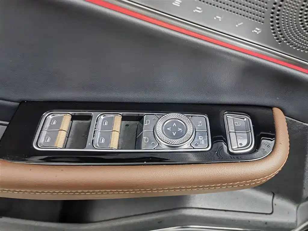 Lincoln Z 2024 2.0T two-wheel drive premium hybrid version купить на сайте DeffCars