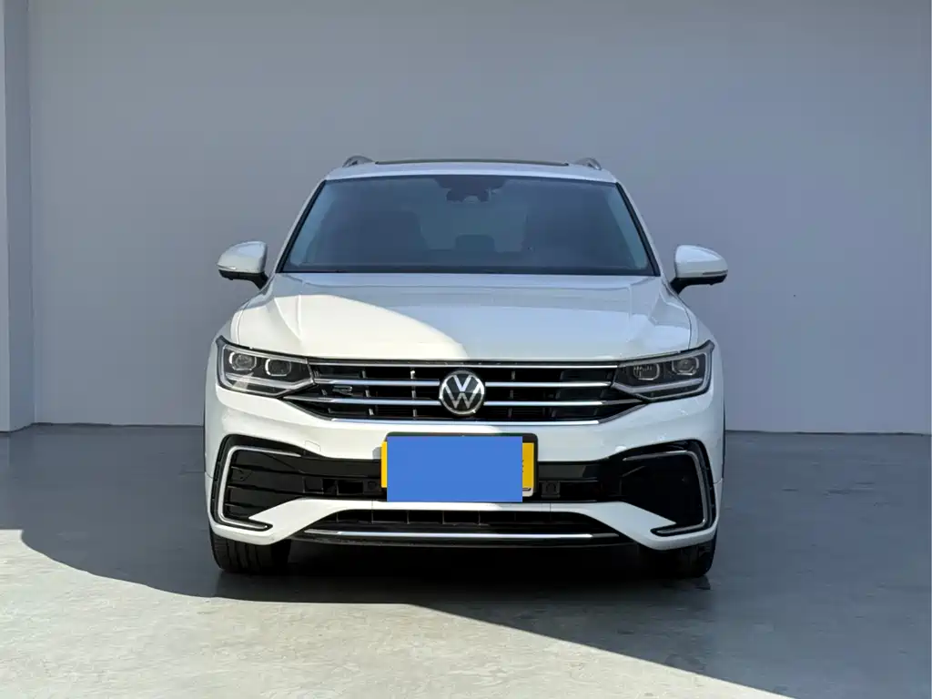 Tiguan L 2024 Outstanding Model 330TSI Automatic Two-wheel Drive R-Line Longyao Edition купить на сайте DeffCars