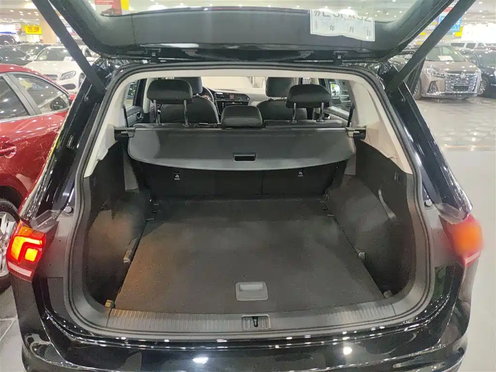 Tiguan L 2020 330TSI automatic two-wheel drive smart luxury version National VI купить на сайте DeffCars