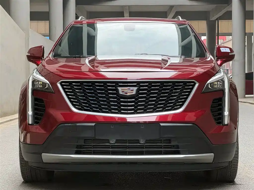 Cadillac XT4 2018 28T two-wheel drive leading model купить на сайте DeffCars