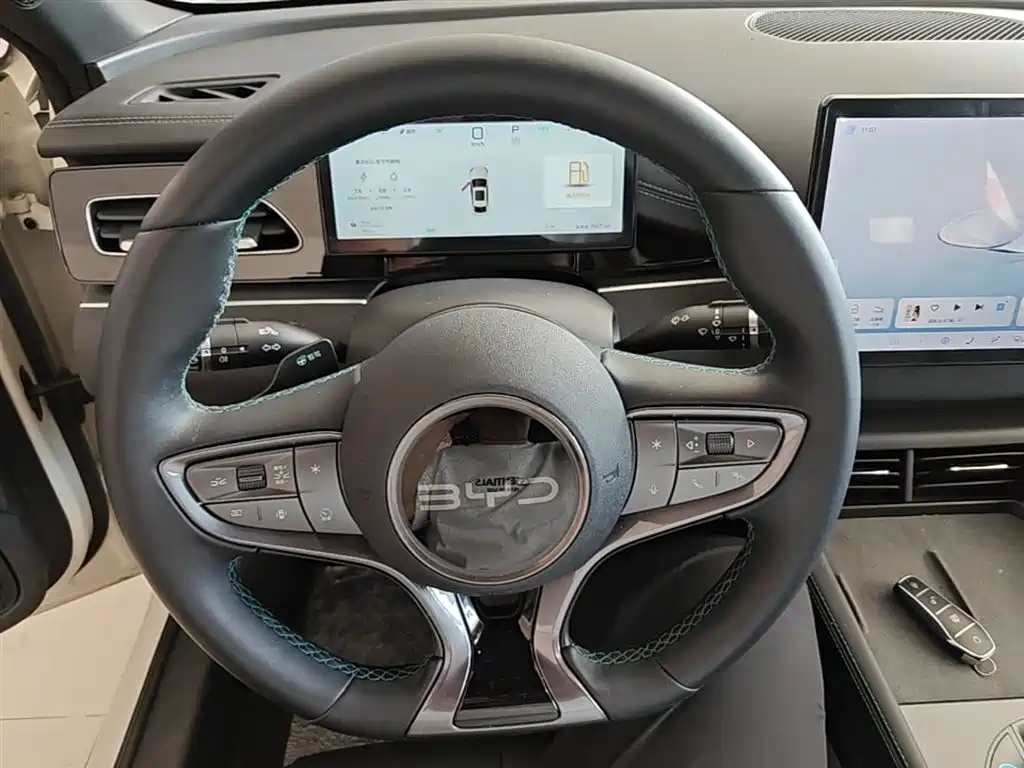 Seal 06 2025 DM-i Smart Driving Edition 120KM Exclusive Type купить на сайте DeffCars