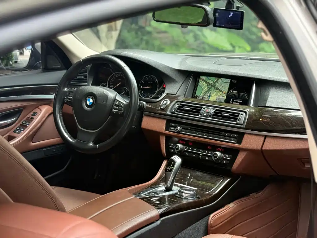 BMW 5 Series 2017 528Li xDrive leading model купить на сайте DeffCars