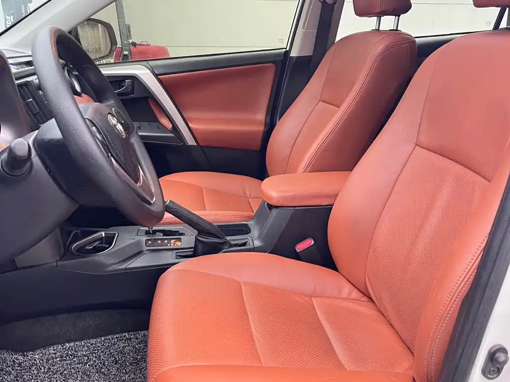 RAV4 Rongfang 2016 2.0L CVT two-wheel drive fashion version National V купить на сайте DeffCars