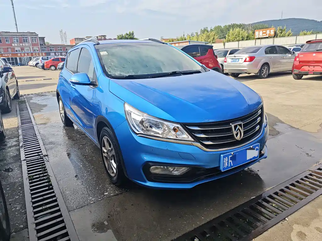 Baojun 310 2016 1.2L manual luxury model купить на сайте DeffCars