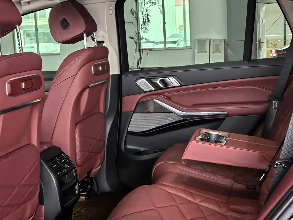 BMW X5 2023 xDrive 30Li Exclusive M Sports Night Package купить на сайте DeffCars