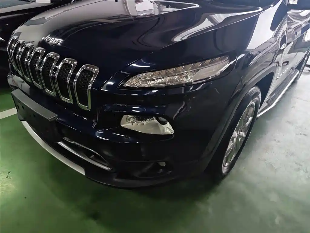 Liberty Light 2016 2.4L Superior Edition купить на сайте DeffCars