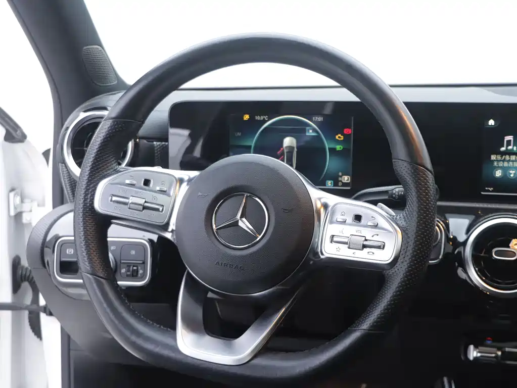 Mercedes-Benz A-Class 2020 A 180 L Sports Sedan купить на сайте DeffCars