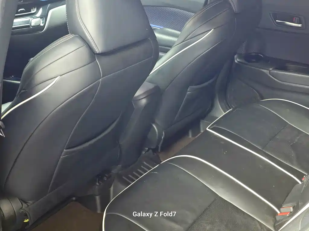 Toyota C-HR 2018 2.0L Leading Edition National V купить на сайте DeffCars