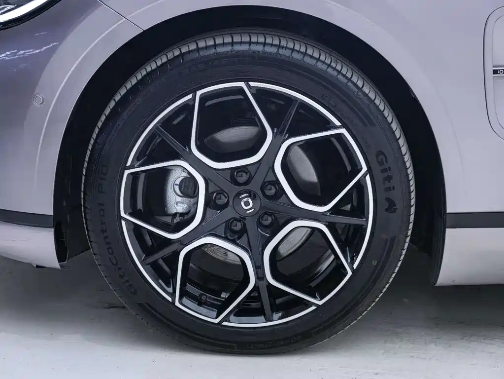 Changan Qiyuan A07 2025 Blue Whale extended range version 230 premium type купить на сайте DeffCars