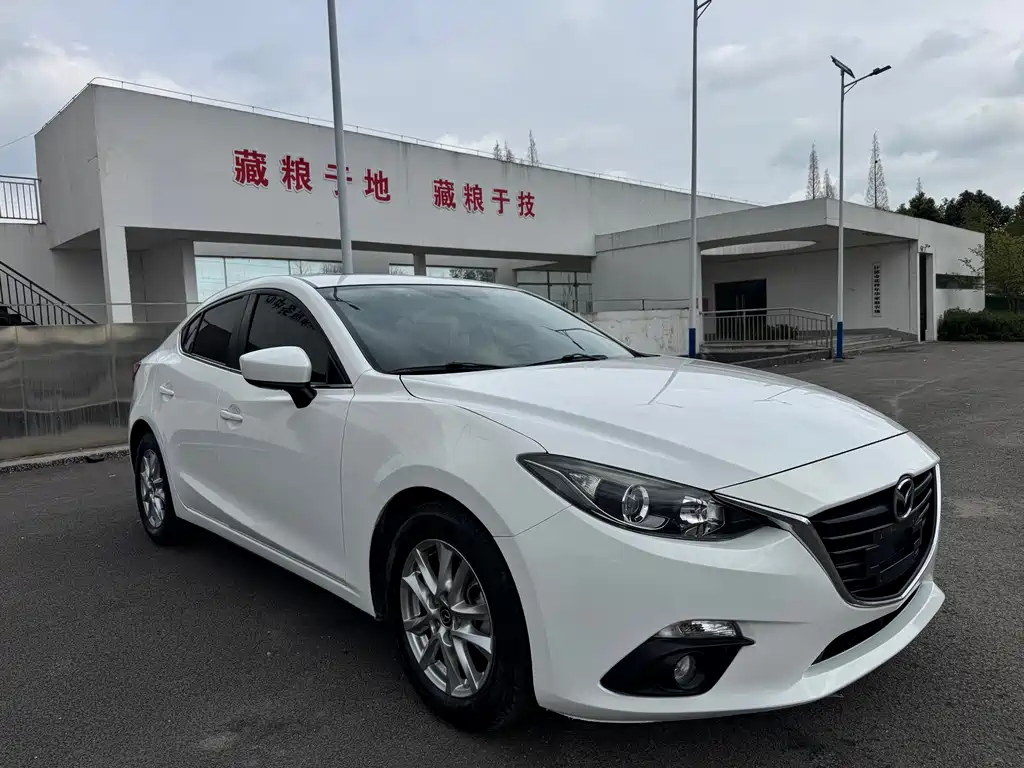 Mazda3 Angkesela 2016 sedan 1.5L automatic luxury model купить на сайте DeffCars