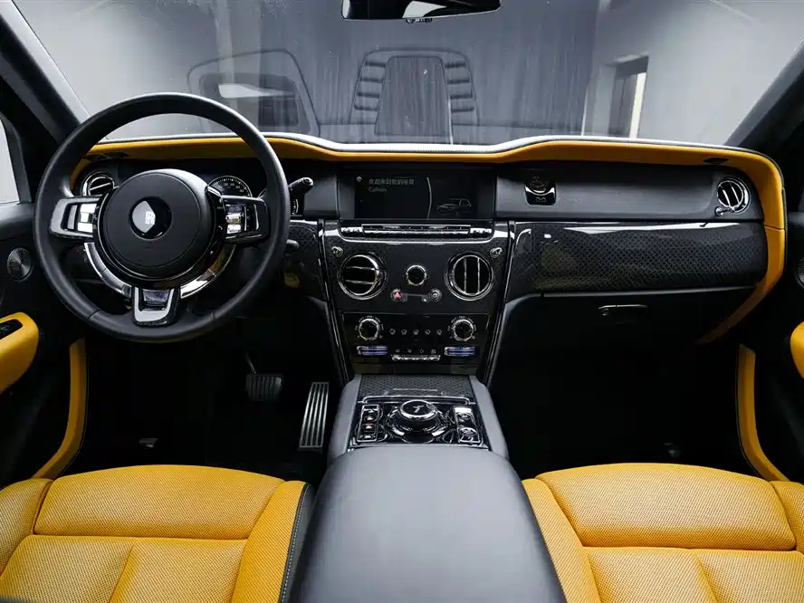 Cullinan 2020 Black Badge купить на сайте DeffCars