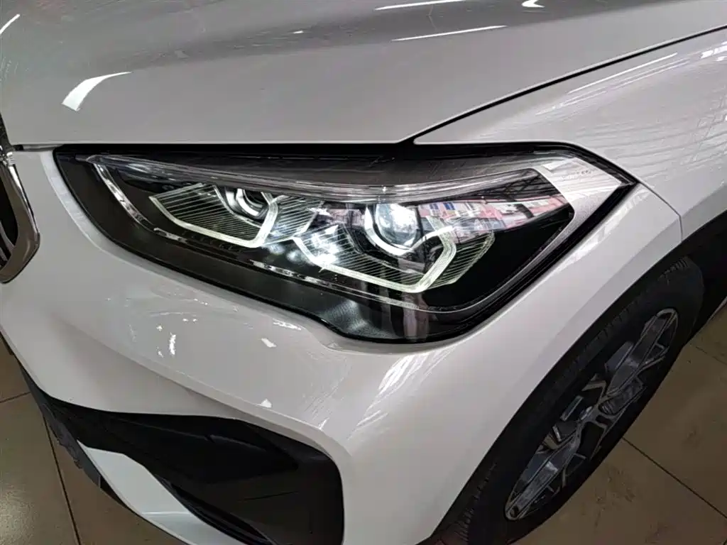 BMW X1 2022 sDrive25Li Leading Model купить на сайте DeffCars