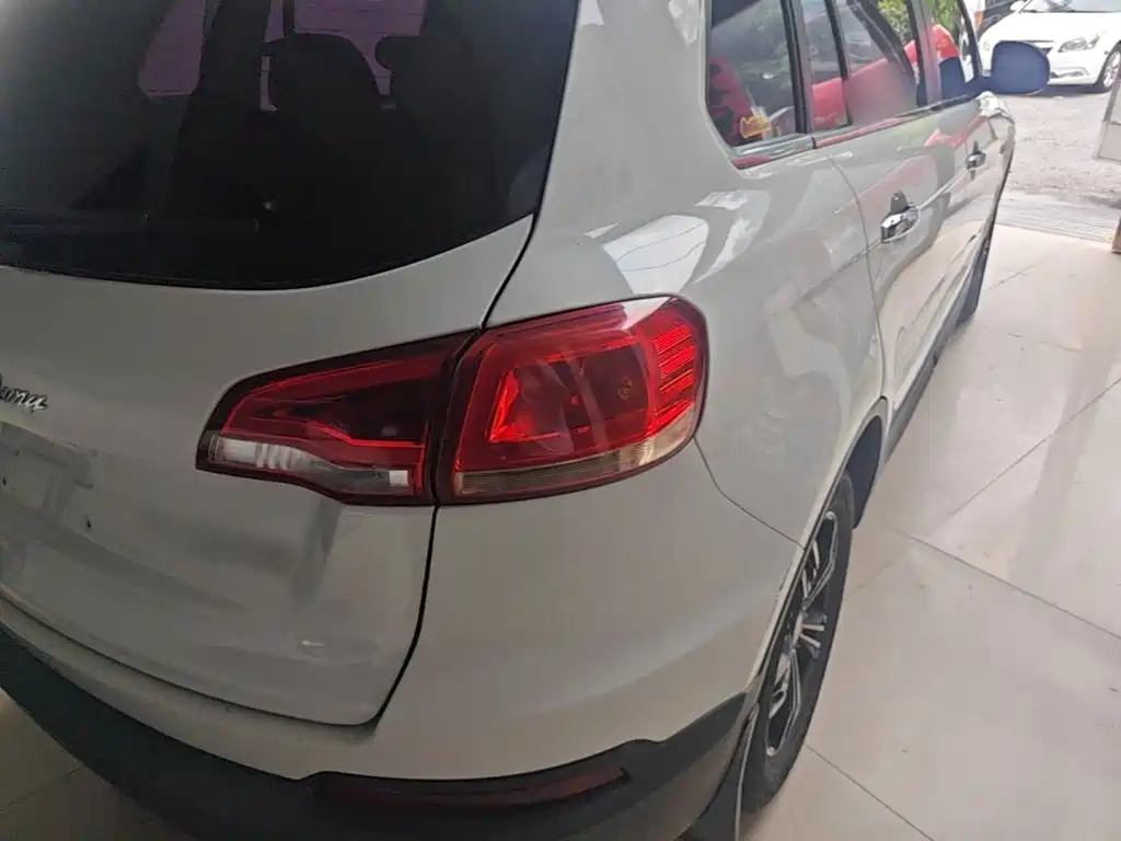 Domy X5 (Damai) 2017 upgraded version 1.5T manual exclusive type купить на сайте DeffCars