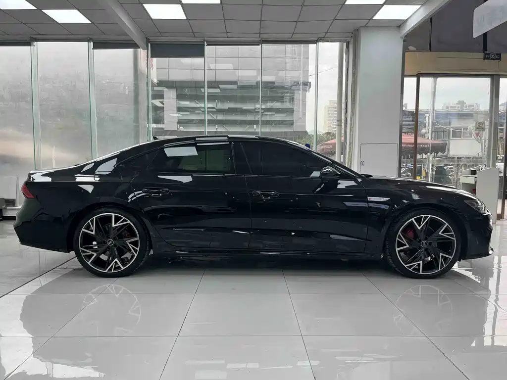 Audi A7L 2024 45 TFSI quattro S-line Black Warrior Edition купить на сайте DeffCars