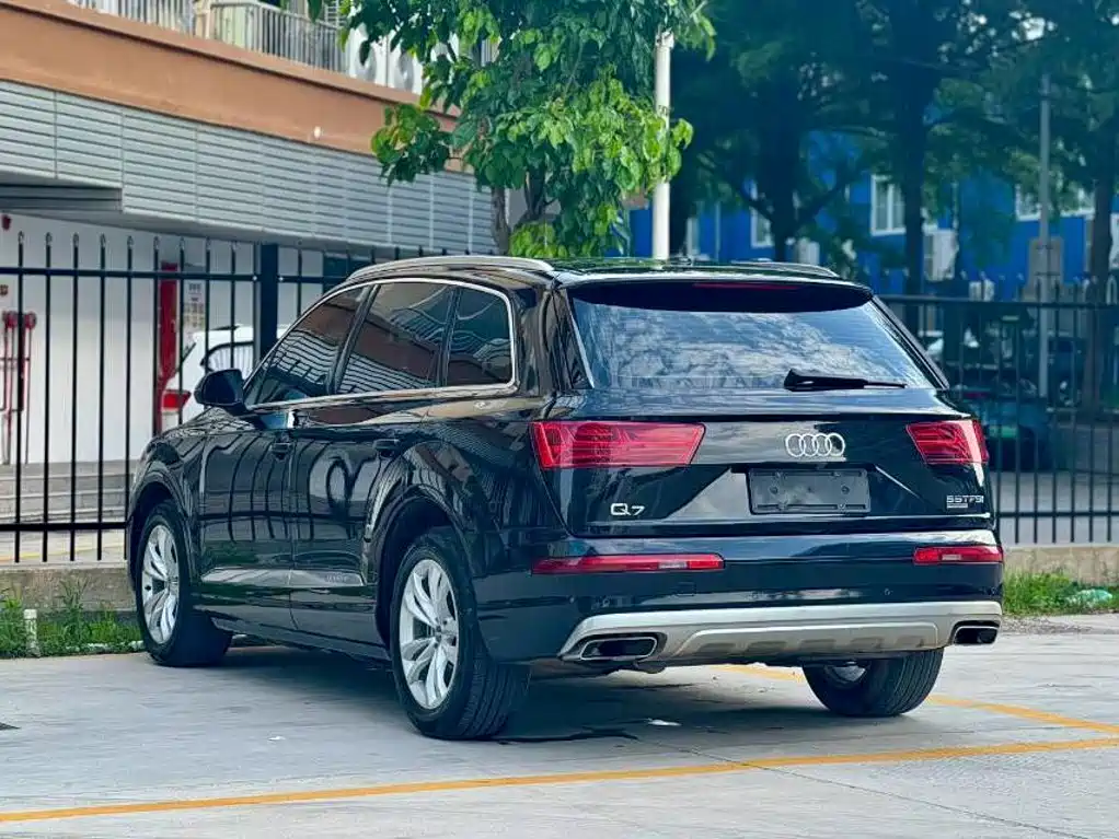 Audi Q7 2018 40 TFSI comfort type купить на сайте DeffCars