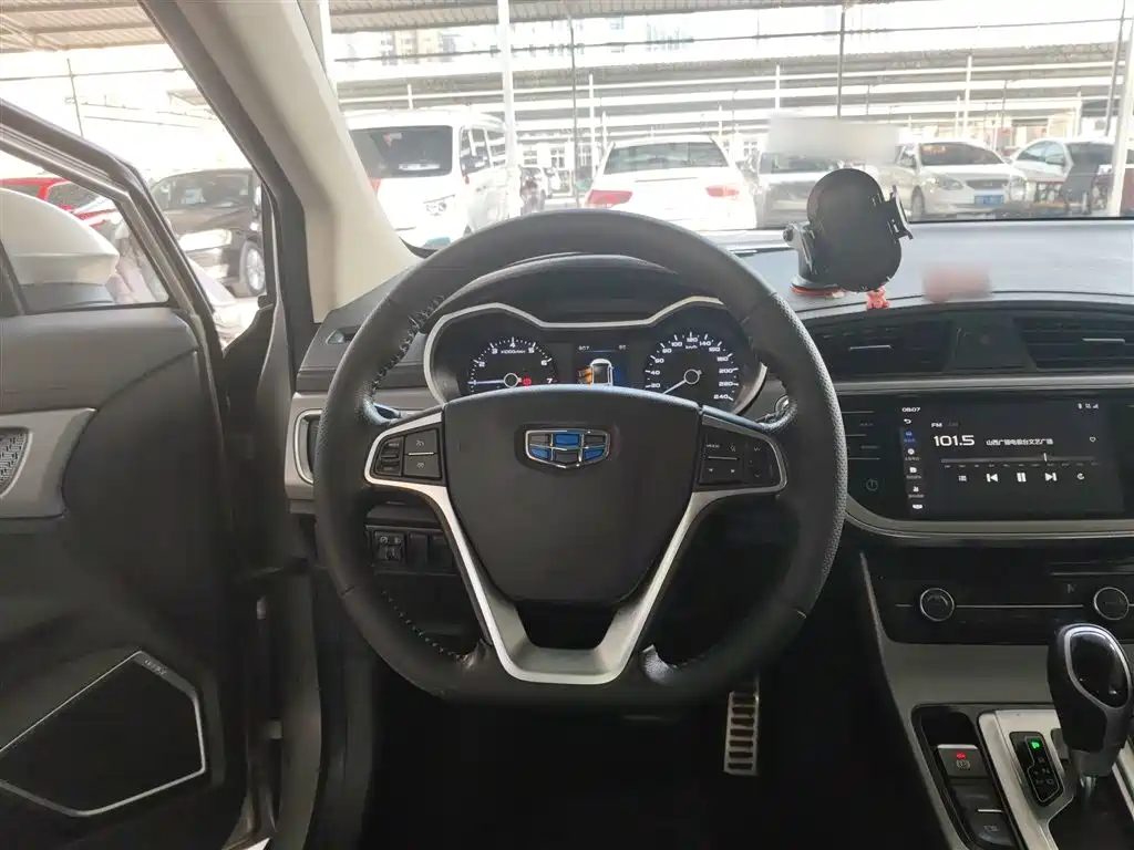 Emgrand GS 2018 trendsetting version 1.4T automatic leading smart connected model купить на сайте DeffCars
