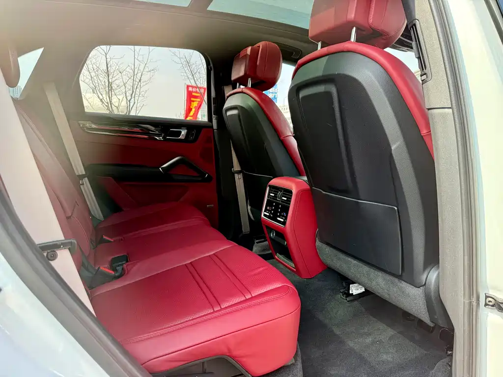 Cayenne 2023 Cayenne 3.0T Platinum Edition купить на сайте DeffCars