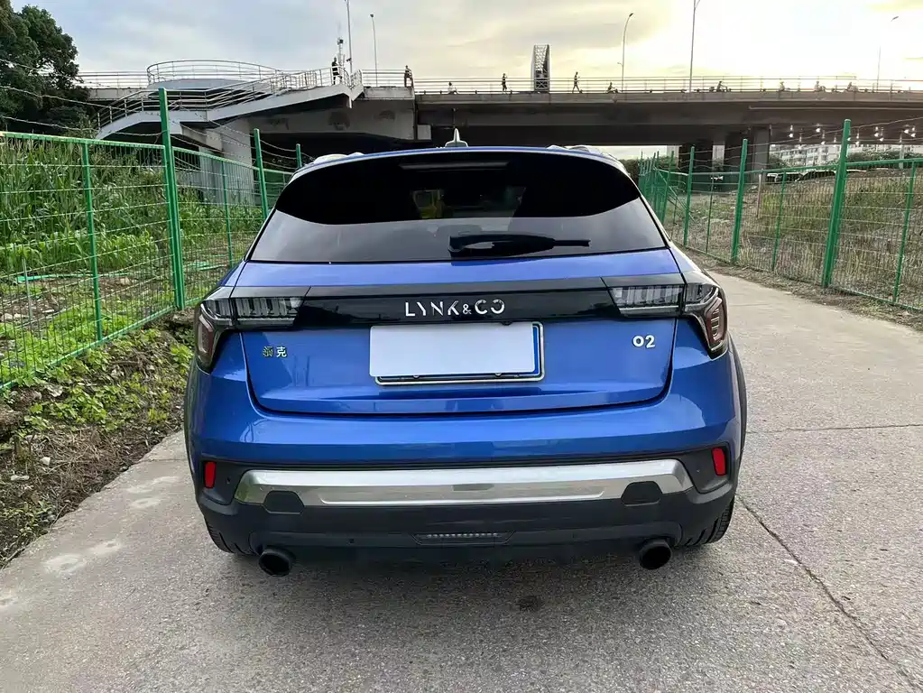 Lynk & Co 02 2018 1.5T DCT 2WD Pro Edition National V купить на сайте DeffCars