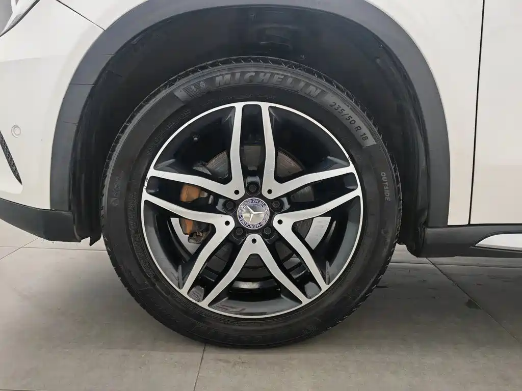 Mercedes-Benz GLA 2016 GLA 200 Fashion Model купить на сайте DeffCars