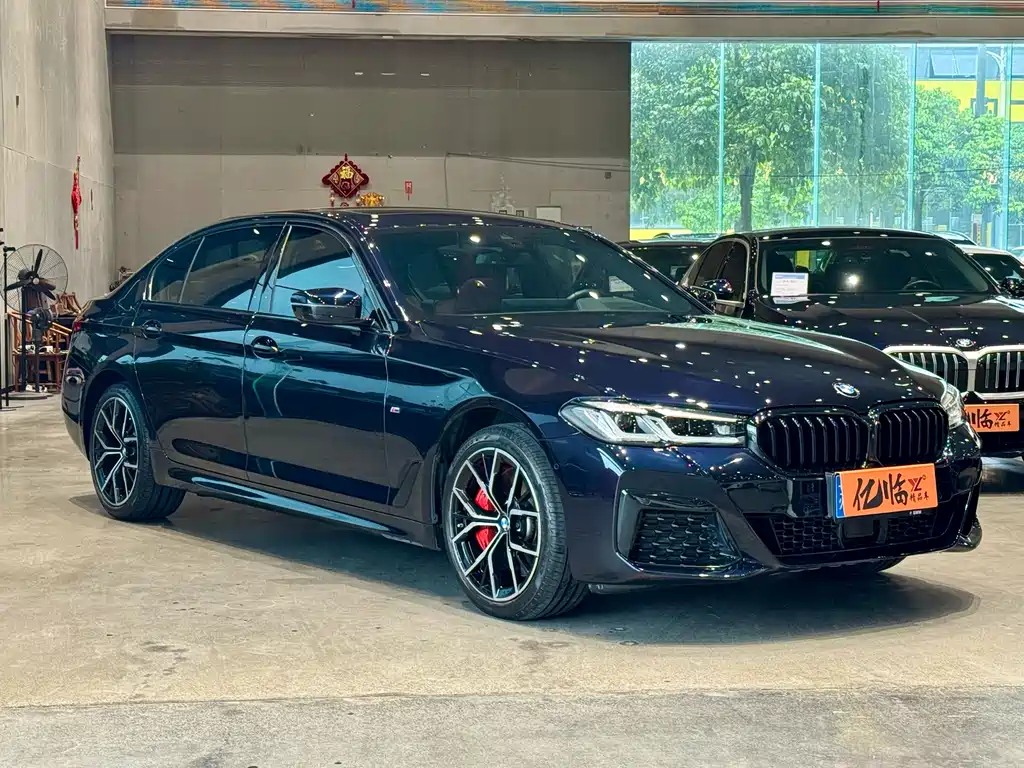 BMW 5 Series 2021 530Li Exclusive M Sports Package купить на сайте DeffCars