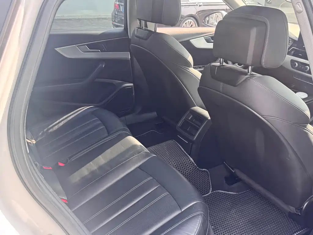Audi A4L 2020 40 TFSI Fashionable and Elegant купить на сайте DeffCars