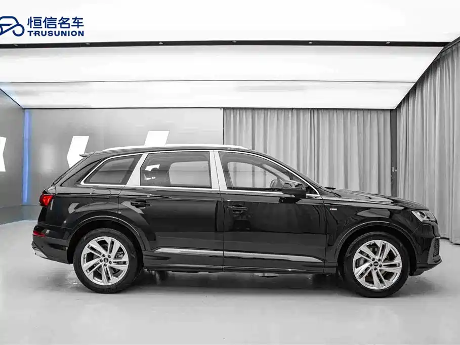 Audi Q7 2022 45 TFSI quattro S line sports купить на сайте DeffCars