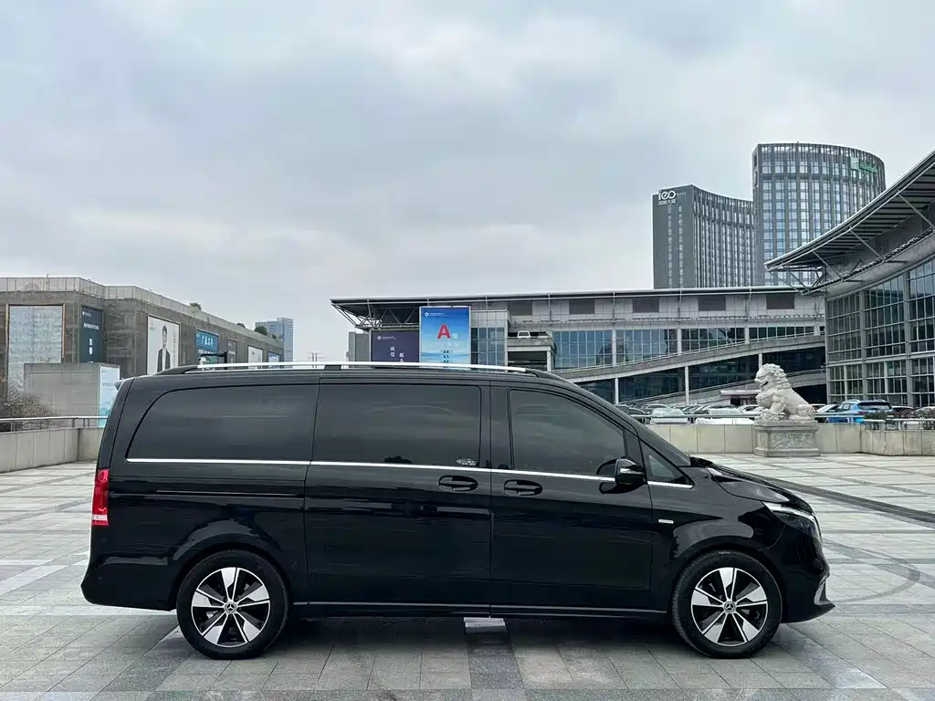 Mercedes-Benz V-Class 2022 V 260 Premium Edition купить на сайте DeffCars