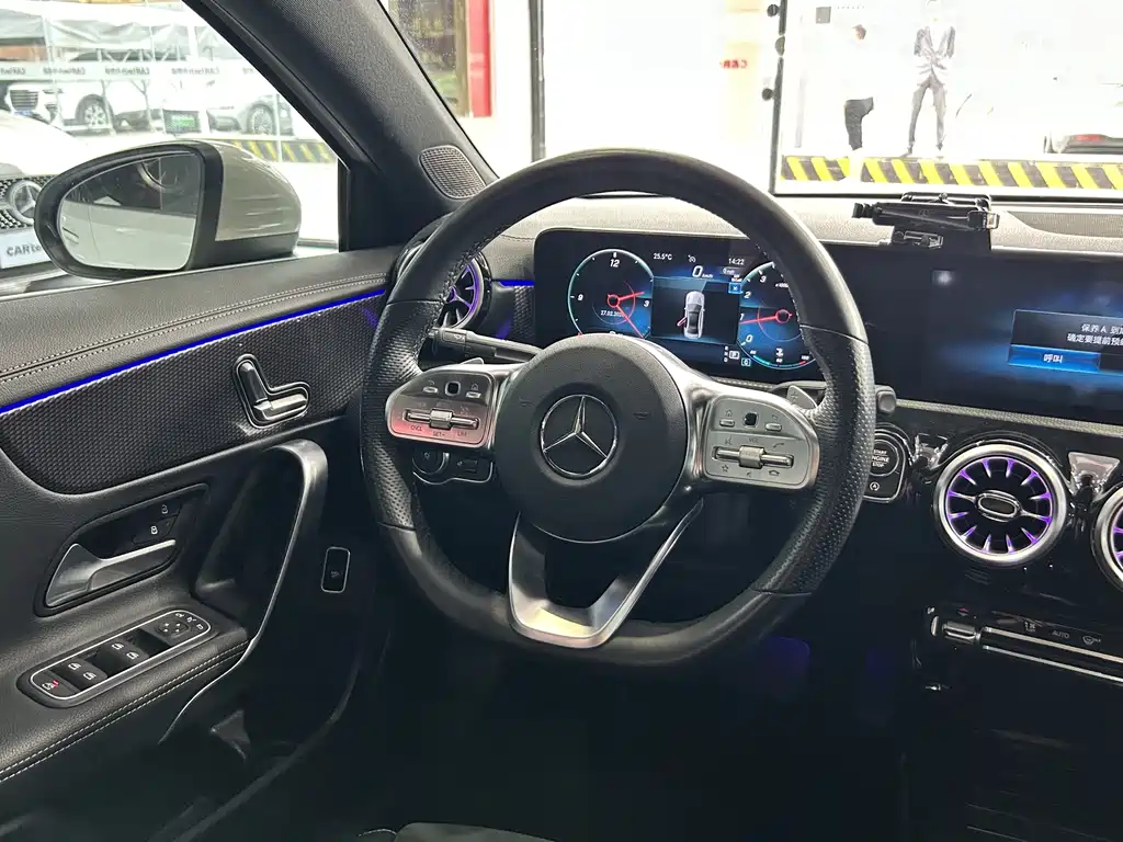 Mercedes-Benz A-Class 2022 A 200 L Sports Sedan Fashionable купить на сайте DeffCars