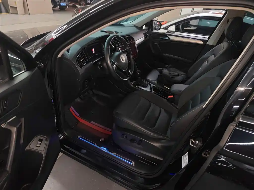 Tiguan L New Energy 2020 430PHEV Plug-in Hybrid Premium Edition купить на сайте DeffCars