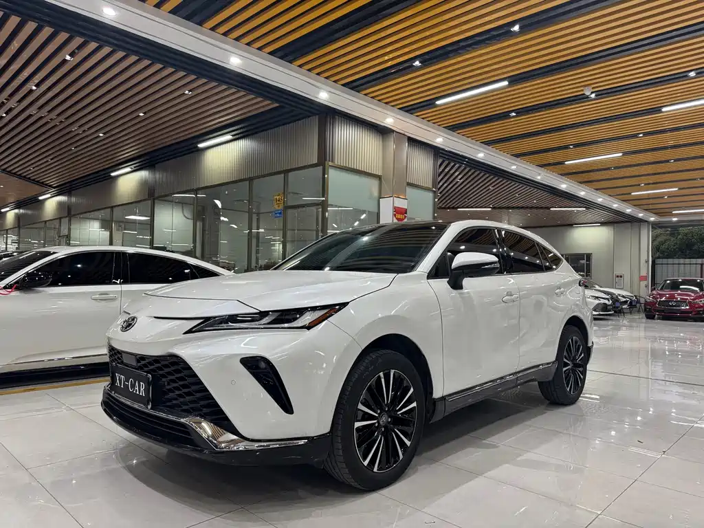 Vesa 2022 2.0L CVT two-wheel drive premium version купить на сайте DeffCars