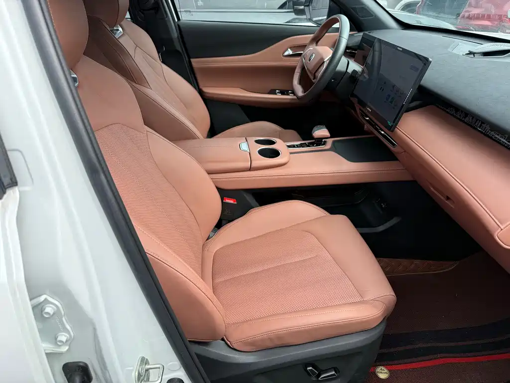 Changan UNI-Z 2025 1.5T premium model купить на сайте DeffCars