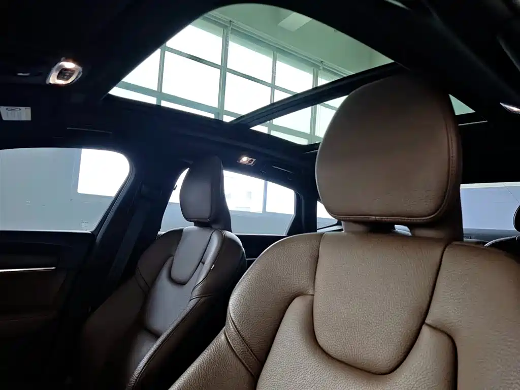 Volvo S90 2021 B5 Zhiyuan Luxury Edition купить на сайте DeffCars
