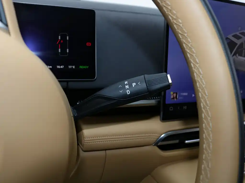 Lantu Dreamer 2025 PHEV four-wheel drive premium Kunpeng version купить на сайте DeffCars