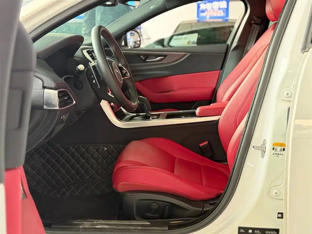 Jaguar XEL 2022 2.0T 250PS R-DYNAMIC S Advanced Sports Edition купить на сайте DeffCars
