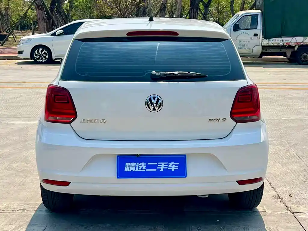 Polo 2016 1.4L manual fashion model купить на сайте DeffCars