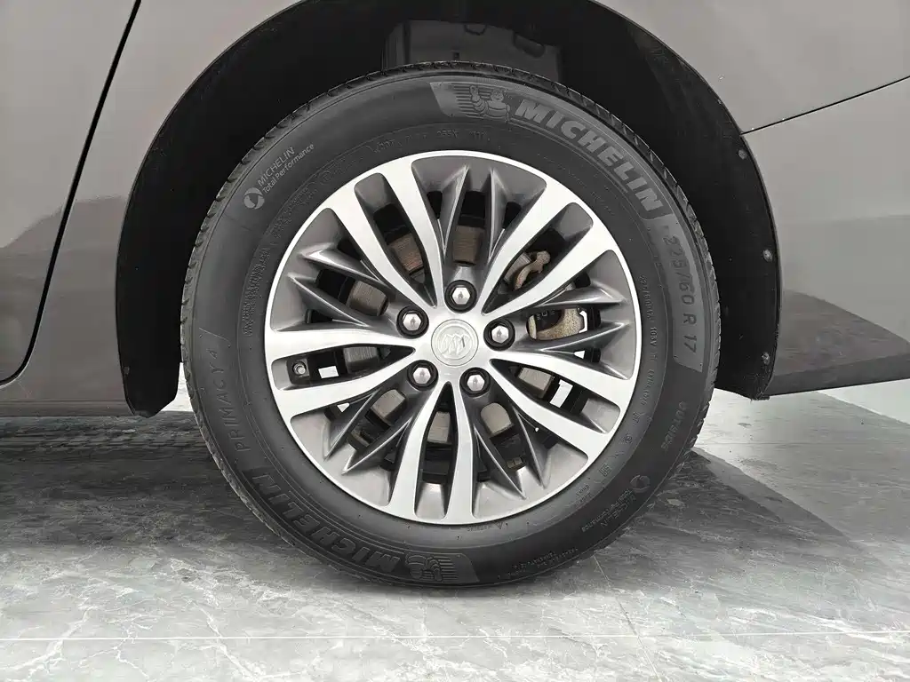 Buick GL8 2021 ES Lu Zun 653T Exclusive model купить на сайте DeffCars