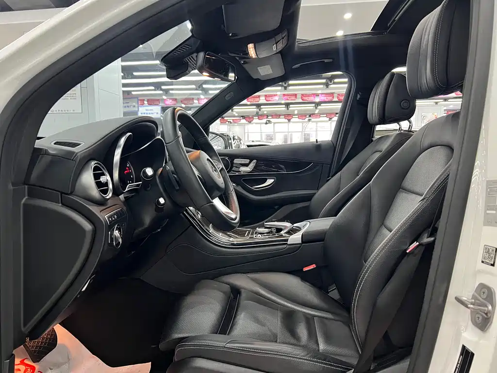 Mercedes-Benz GLC 2017 GLC 260 4MATIC luxury model купить на сайте DeffCars