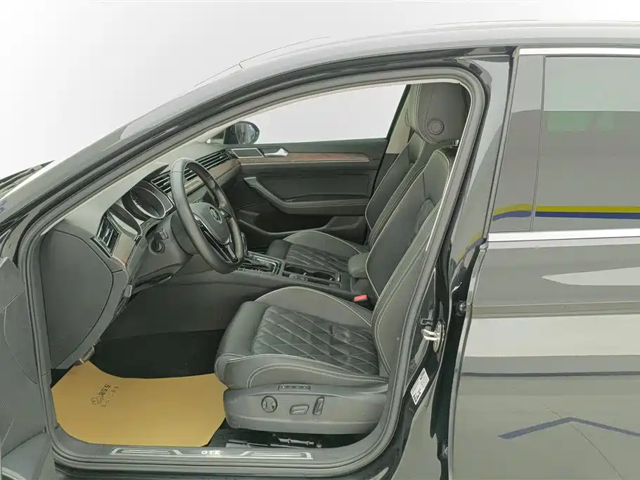 Magotan GTE plug-in hybrid 2020 GTE premium model купить на сайте DeffCars