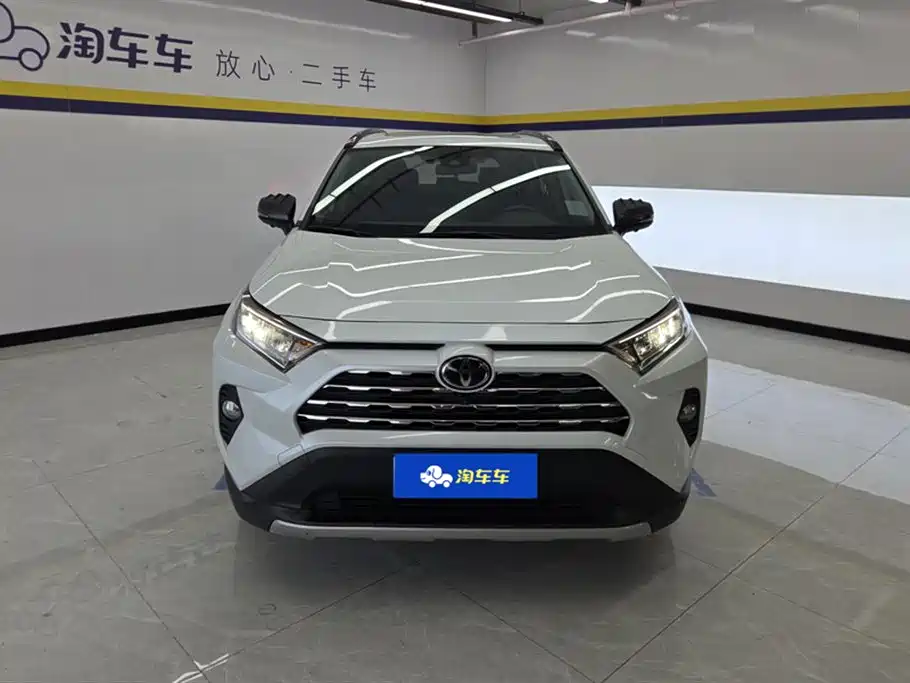 RAV4 Rongfang 2021 2.0L CVT two-wheel drive fashion PLUS version купить на сайте DeffCars