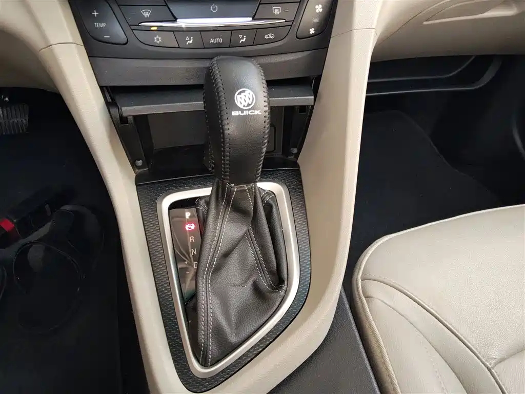 Yinglang 2019 15T dual-clutch interconnected elite model National VI купить на сайте DeffCars