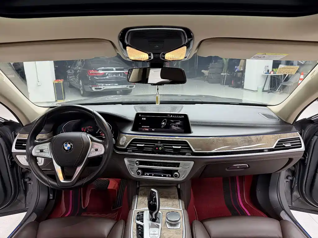 BMW 7 Series 2019 740Li Leading Luxury Package купить на сайте DeffCars
