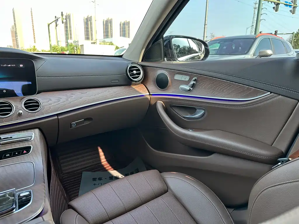 Mercedes-Benz E-Class New Energy 2022 facelift E 350 e L plug-in hybrid sedan купить на сайте DeffCars