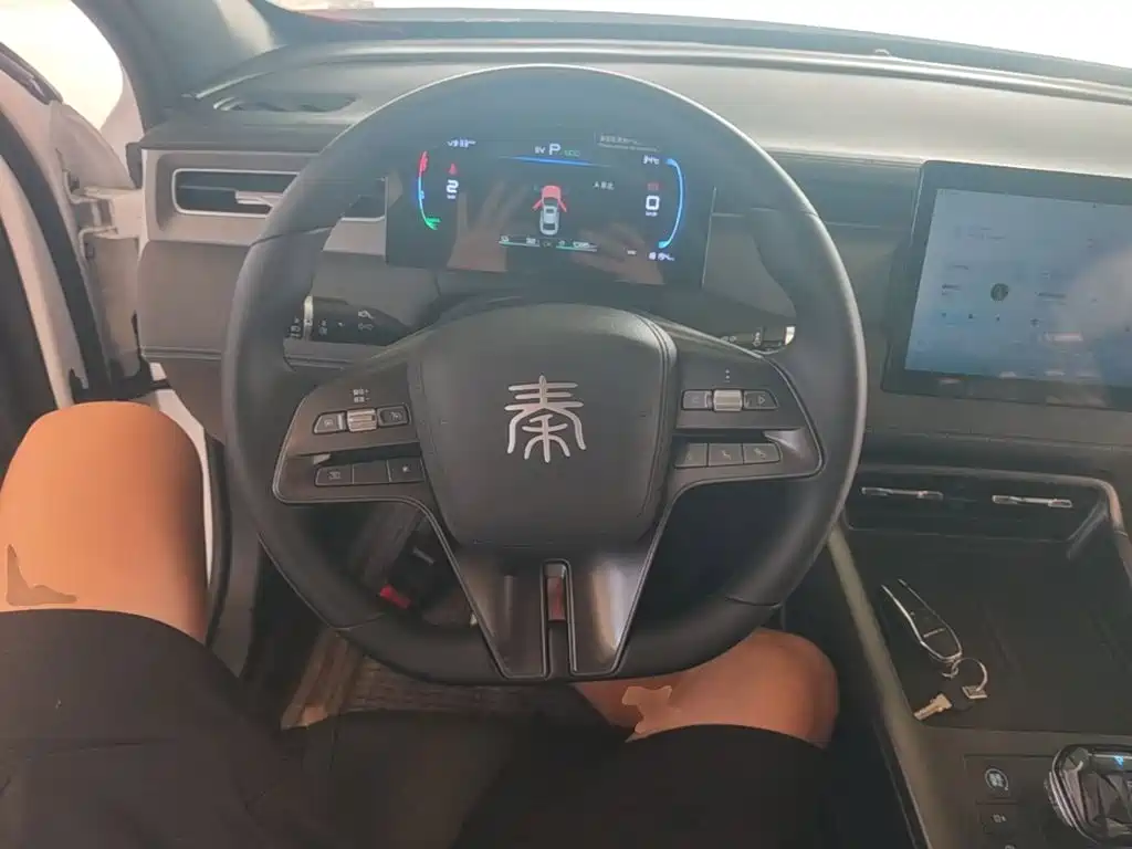 Qin PLUS 2025 DM-i smart driving version 55KM leading model купить на сайте DeffCars