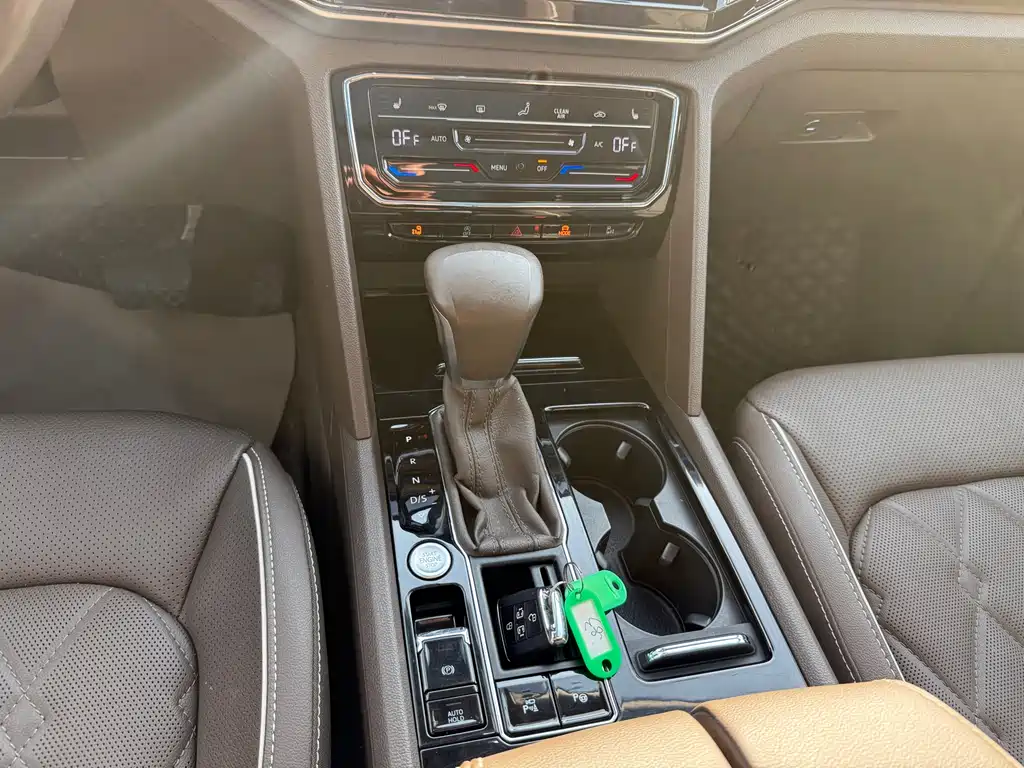 Weiran 2020 380TSI Ultimate Edition купить на сайте DeffCars